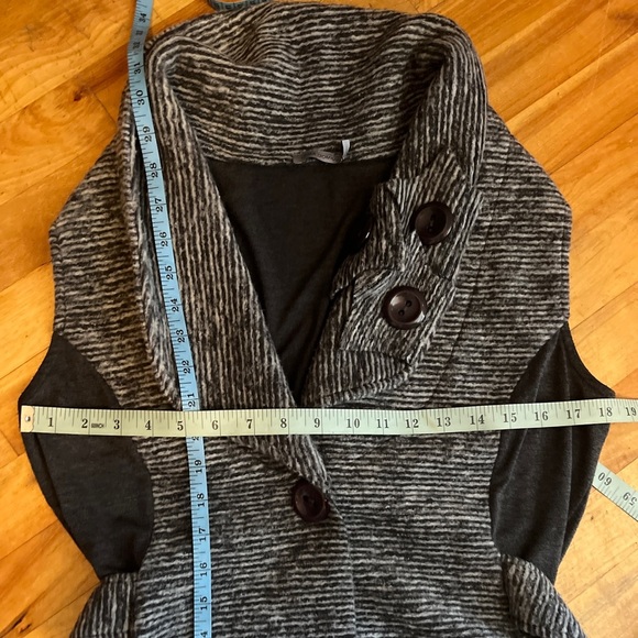 Linea Domani Women's Gray Sleeveless Jacket/Vest M - Picture 10 of 11